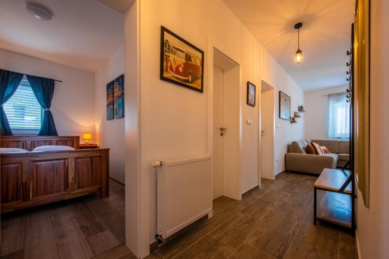 Apartman Paula Kaštela Exteriér fotografie