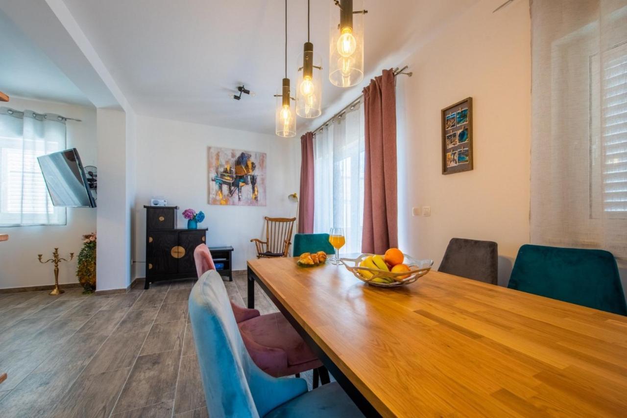 Apartman Paula Kaštela Exteriér fotografie