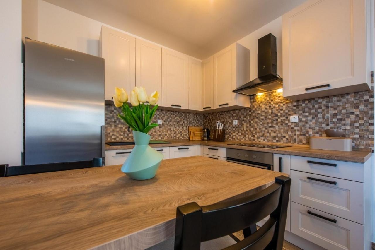 Apartman Paula Kaštela Exteriér fotografie
