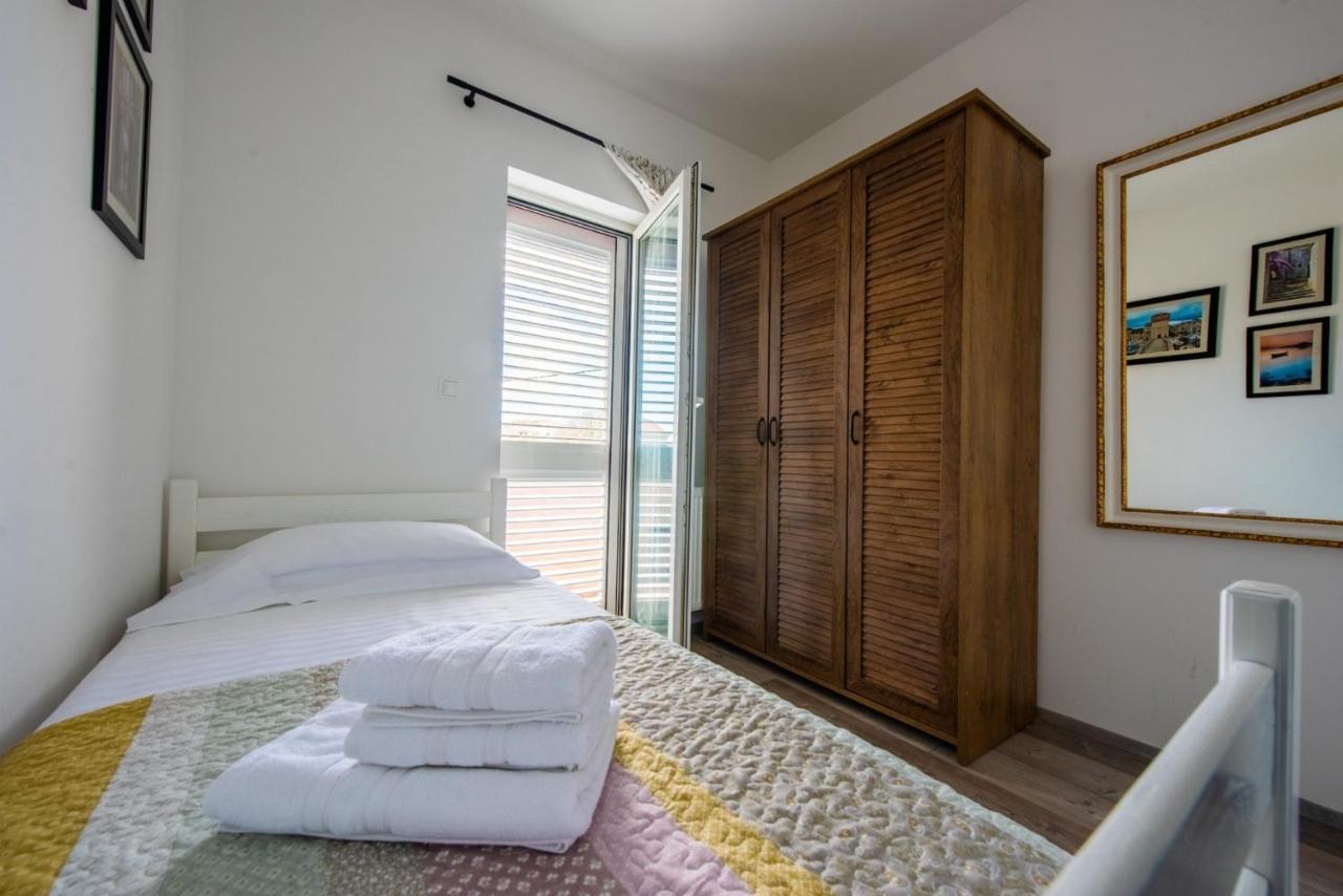 Apartman Paula Kaštela Exteriér fotografie